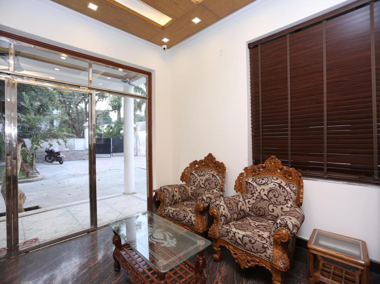 Oyo 10448 Green View Home Stay Dehradun Eksteriør bilde