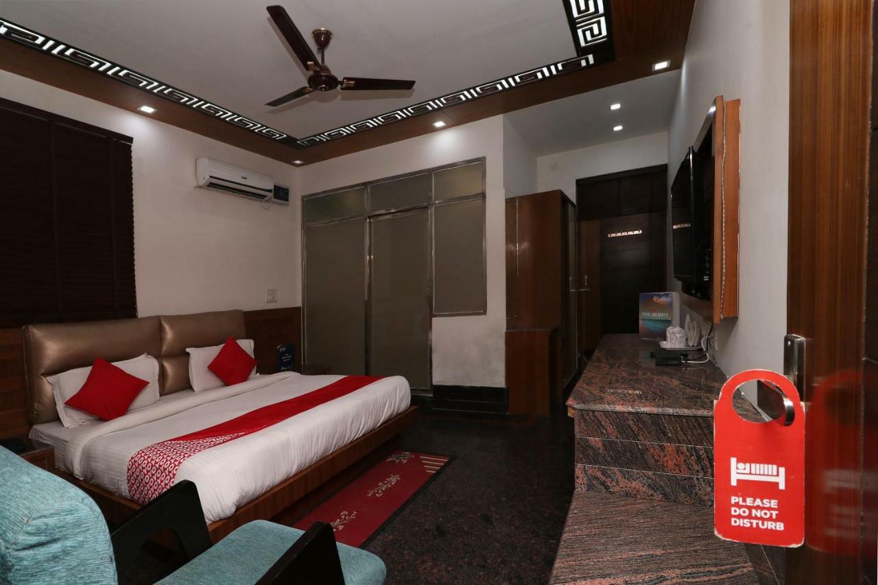 Oyo 10448 Green View Home Stay Dehradun Eksteriør bilde