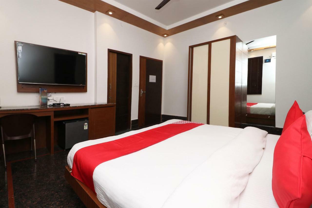 Oyo 10448 Green View Home Stay Dehradun Eksteriør bilde