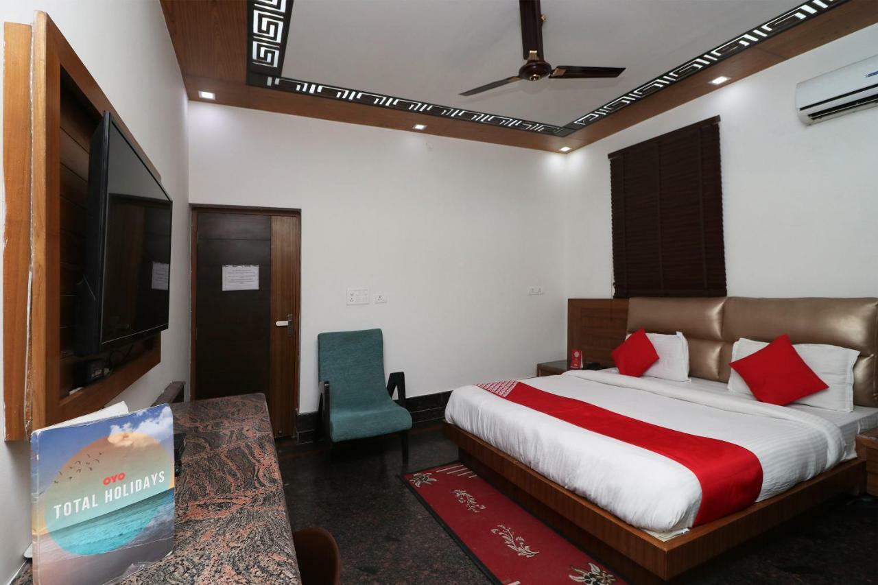 Oyo 10448 Green View Home Stay Dehradun Eksteriør bilde